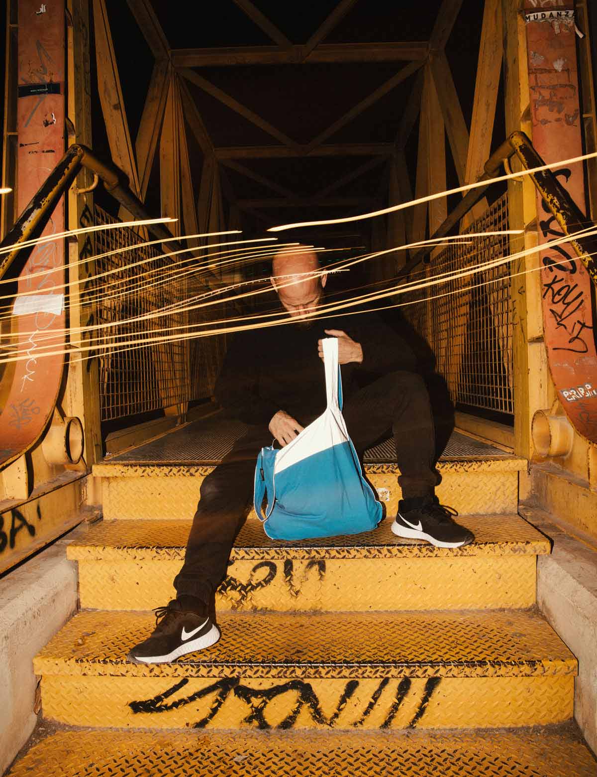 #color_reflective blue