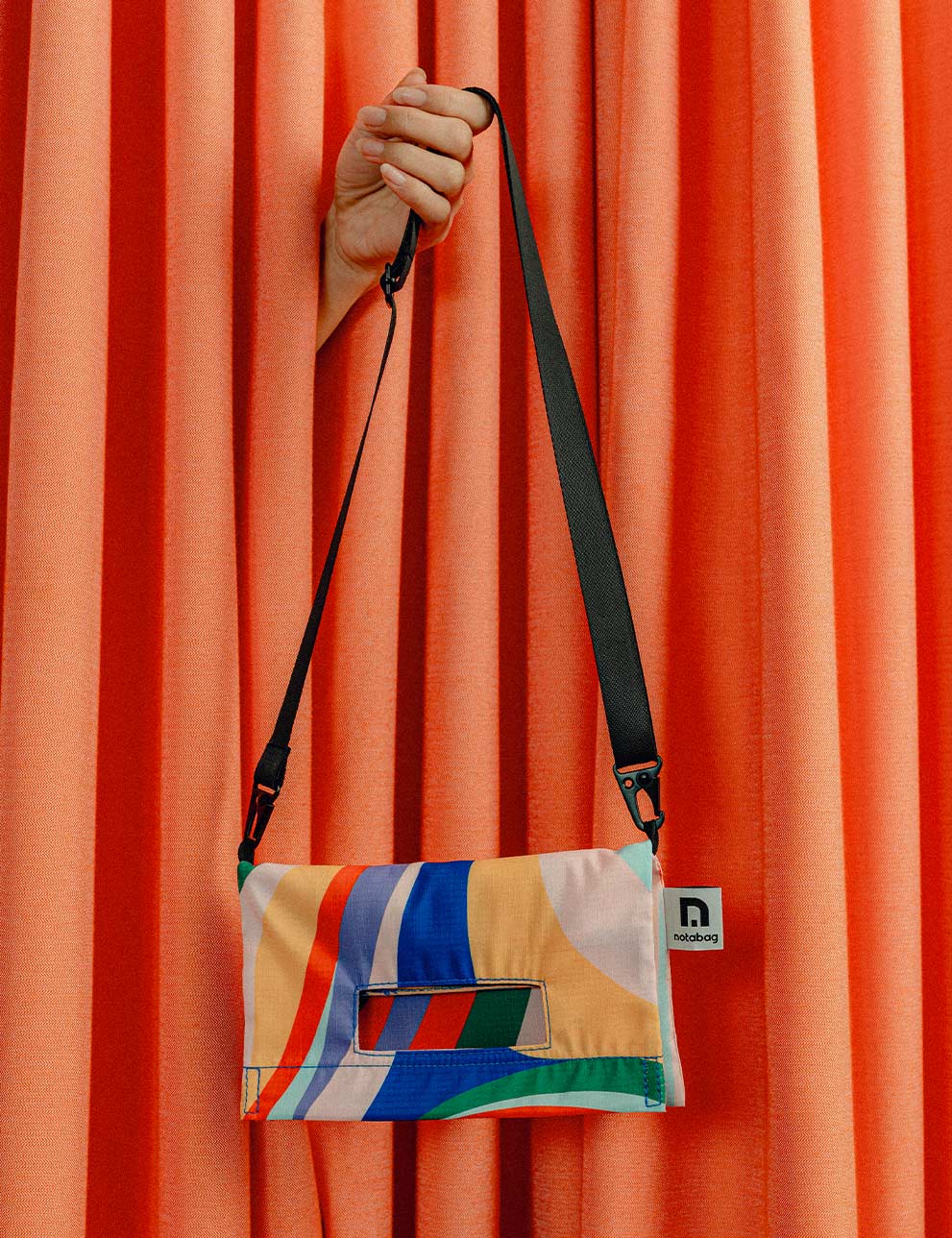 Crossbody Light – Flow
