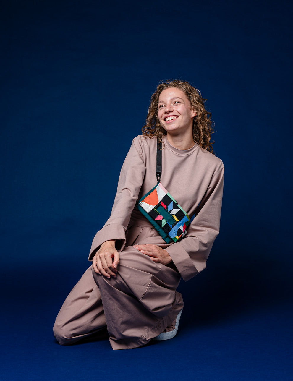 Crossbody Light – Playground