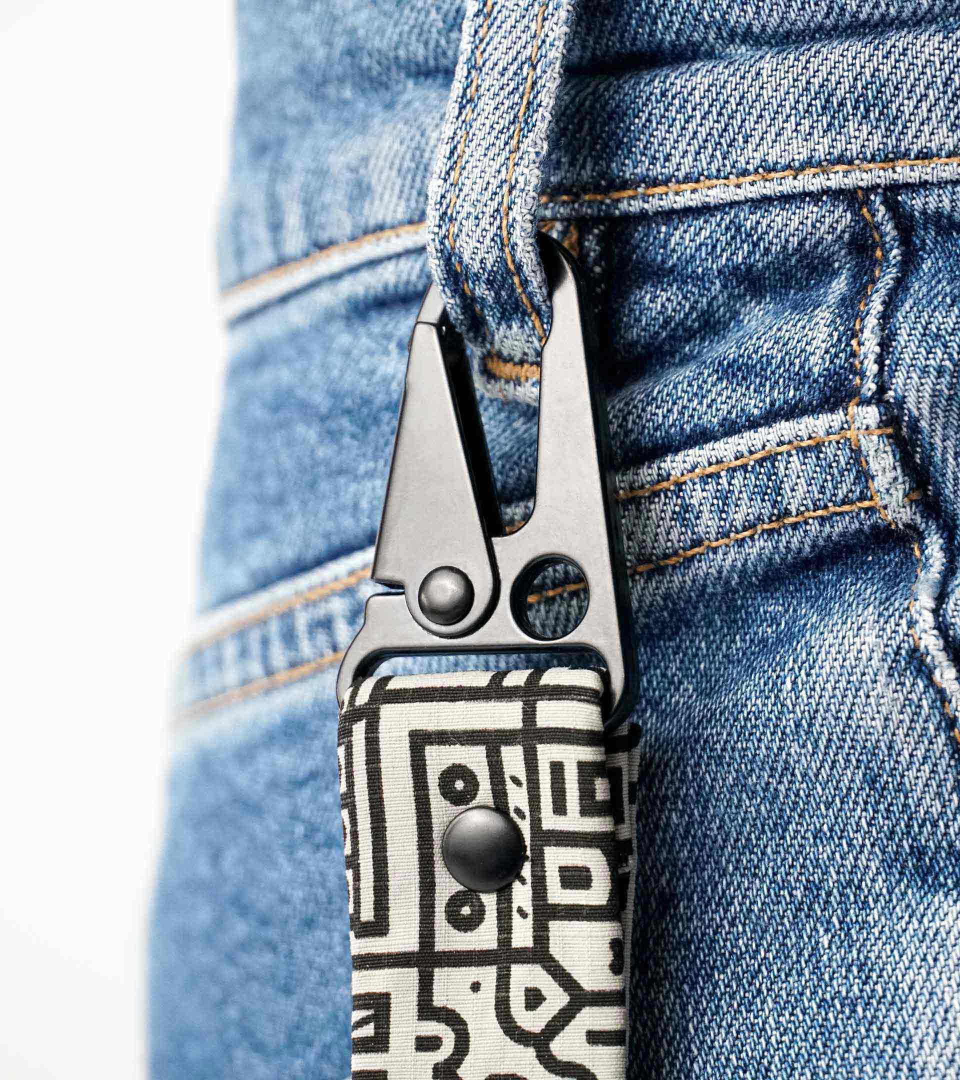 Notabag Keychain Hello World – Grey/Black - Notabag - convertible bag - bag & backpack - reusable bag