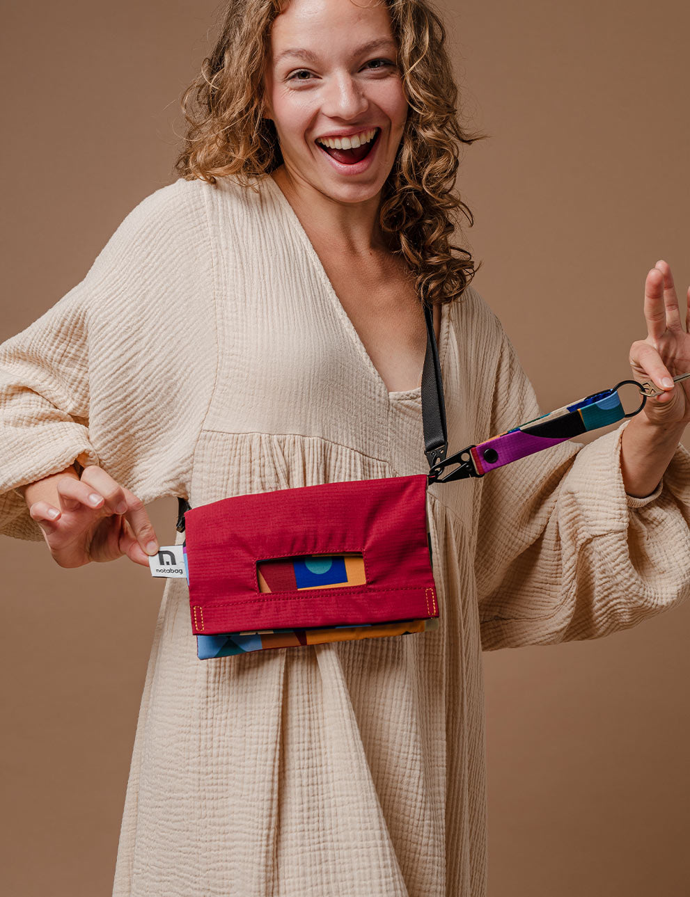 Crossbody Light – Roots